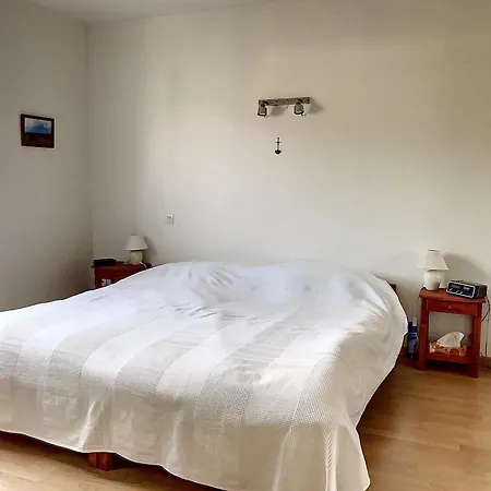 Отель Maison Spacieuse A Avec Jardin Et Terrasse, Proche Centre Et - Fr-1-648-178 Уртен